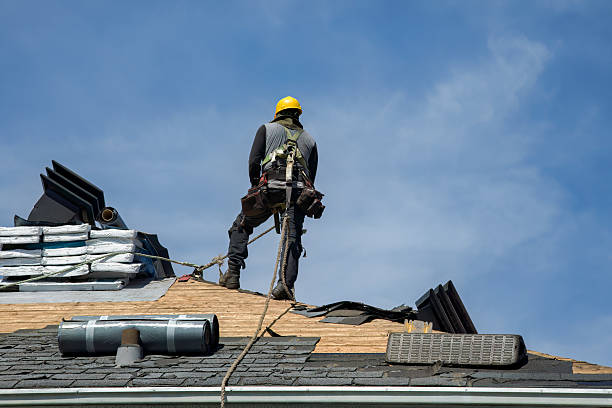 Professional Roofing technician working in Sayreville, NJ